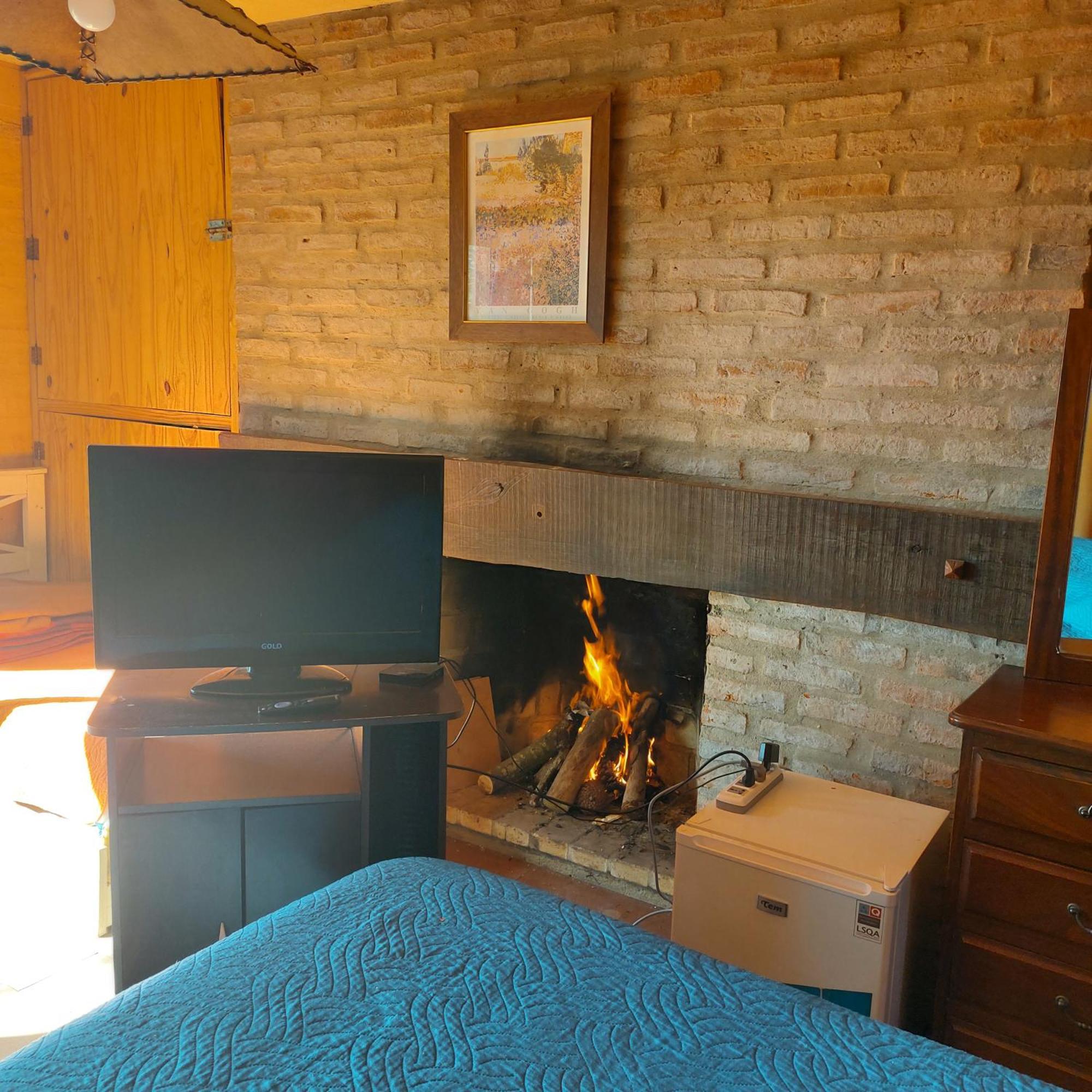 Casa Amarilla Con Jacuzzi Villa Punta Del Diablo Ngoại thất bức ảnh